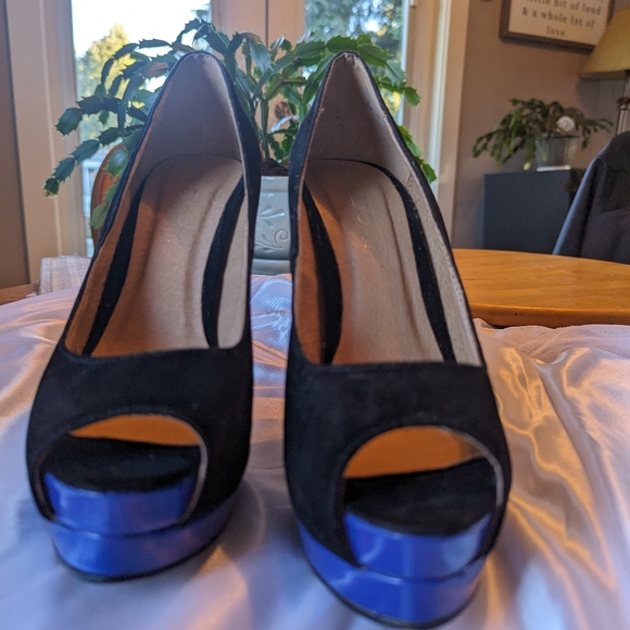 High heels - Picture 7 of 13